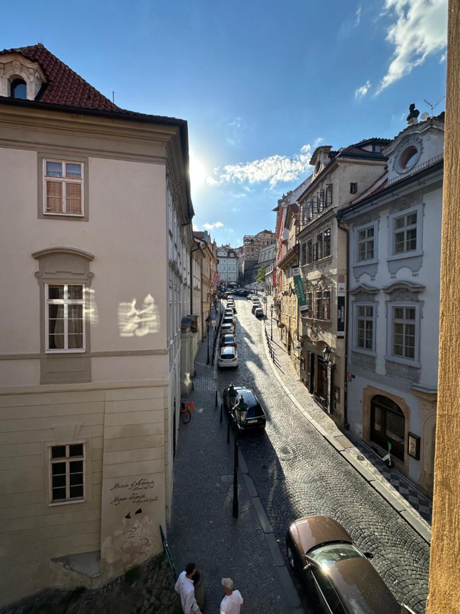 Nerudova Apartments Prag Exterior foto